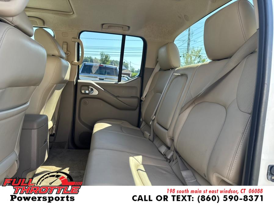 2011 Nissan Frontier 4WD Crew Cab SWB Auto SL, available for sale in East Windsor, Connecticut | Full Throttle Power Sports LLC. East Windsor, Connecticut 2011 Nissan Frontier 4WD Crew Cab SWB Auto SL, available for sale in East Windsor, Connecticut | Full Throttle Power Sports LLC. East Windsor, Connecticut