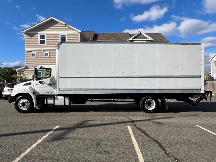 2018 HINO 268A 26 FT MORGAN BOX MAXON LIFTGATE NON CDL, available for sale in Paterson, New Jersey | Speedway Commercial Motors LLC. Paterson, New Jersey 2018 HINO 268A 26 FT MORGAN BOX MAXON LIFTGATE NON CDL, available for sale in Paterson, New Jersey | Speedway Commercial Motors LLC. Paterson, New Jersey
