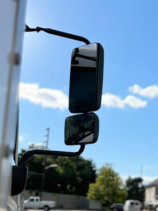 2018 HINO 268A 26 FT MORGAN BOX MAXON LIFTGATE NON CDL, available for sale in Paterson, New Jersey | Speedway Motors LLC. Paterson, New Jersey 2018 HINO 268A 26 FT MORGAN BOX MAXON LIFTGATE NON CDL, available for sale in Paterson, New Jersey | Speedway Motors LLC. Paterson, New Jersey