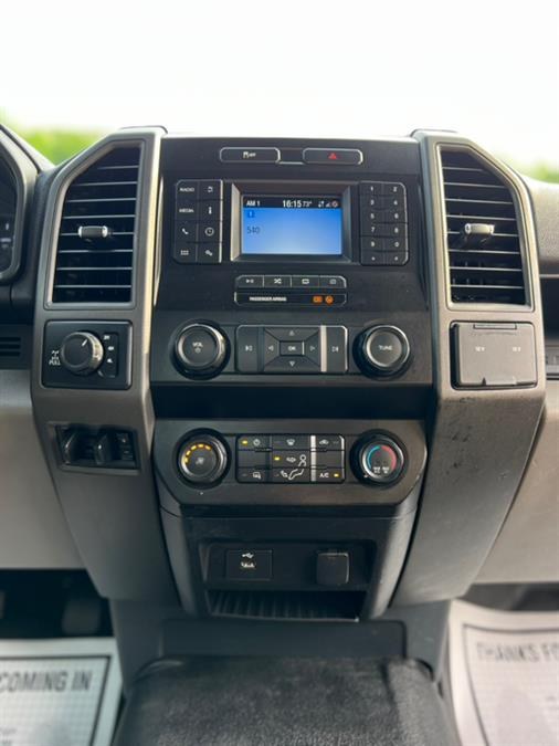 2022 Ford Super Duty F-250 SRW XLT 4WD Reg Cab 8'' Box Ranch Head Grill Guard, available for sale in Paterson, New Jersey | Speedway Motors LLC. Paterson, New Jersey 2022 Ford Super Duty F-250 SRW XLT 4WD Reg Cab 8'' Box Ranch Head Grill Guard, available for sale in Paterson, New Jersey | Speedway Motors LLC. Paterson, New Jersey