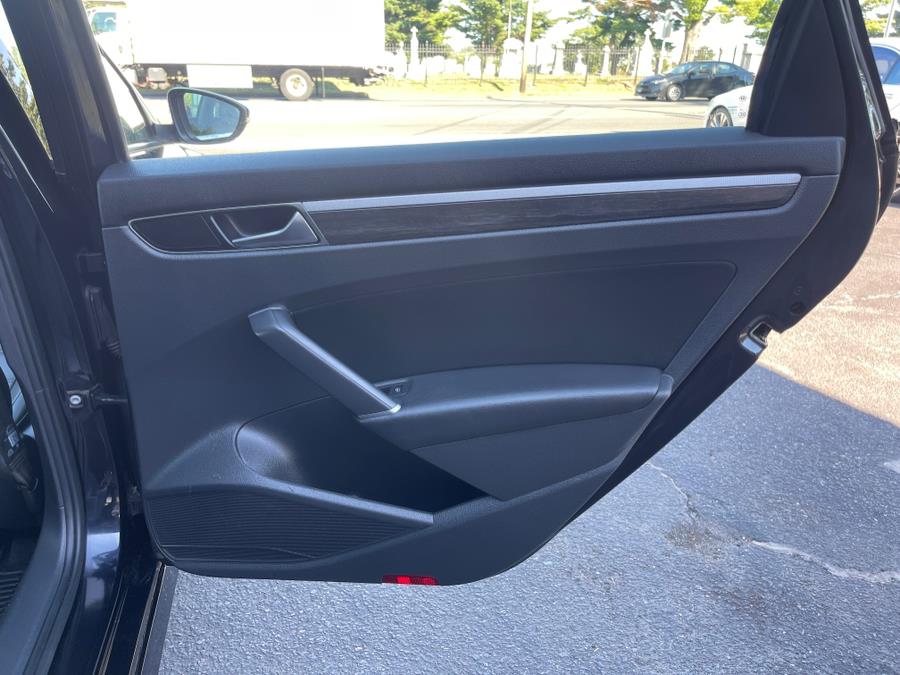 2018 Volkswagen Passat 2.0T SE Auto, available for sale in Bloomfield, Connecticut | AXA Car Sales and Repair LLC. Bloomfield, Connecticut 2018 Volkswagen Passat 2.0T SE Auto, available for sale in Bloomfield, Connecticut | AXA Car Sales and Repair LLC. Bloomfield, Connecticut