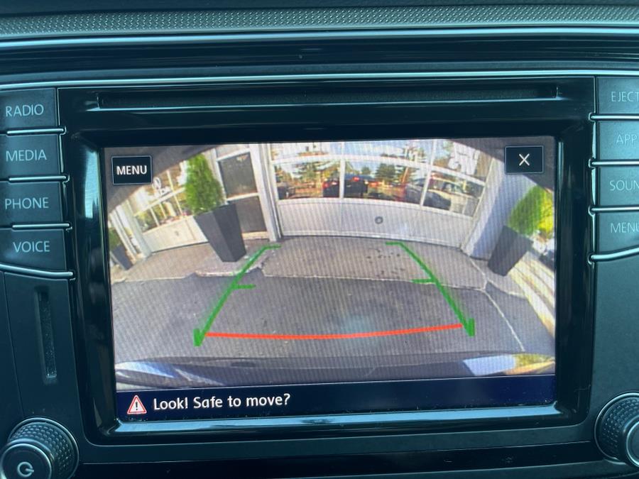 2018 Volkswagen Passat 2.0T SE Auto, available for sale in Bloomfield, Connecticut | AXA Car Sales and Repair LLC. Bloomfield, Connecticut 2018 Volkswagen Passat 2.0T SE Auto, available for sale in Bloomfield, Connecticut | AXA Car Sales and Repair LLC. Bloomfield, Connecticut