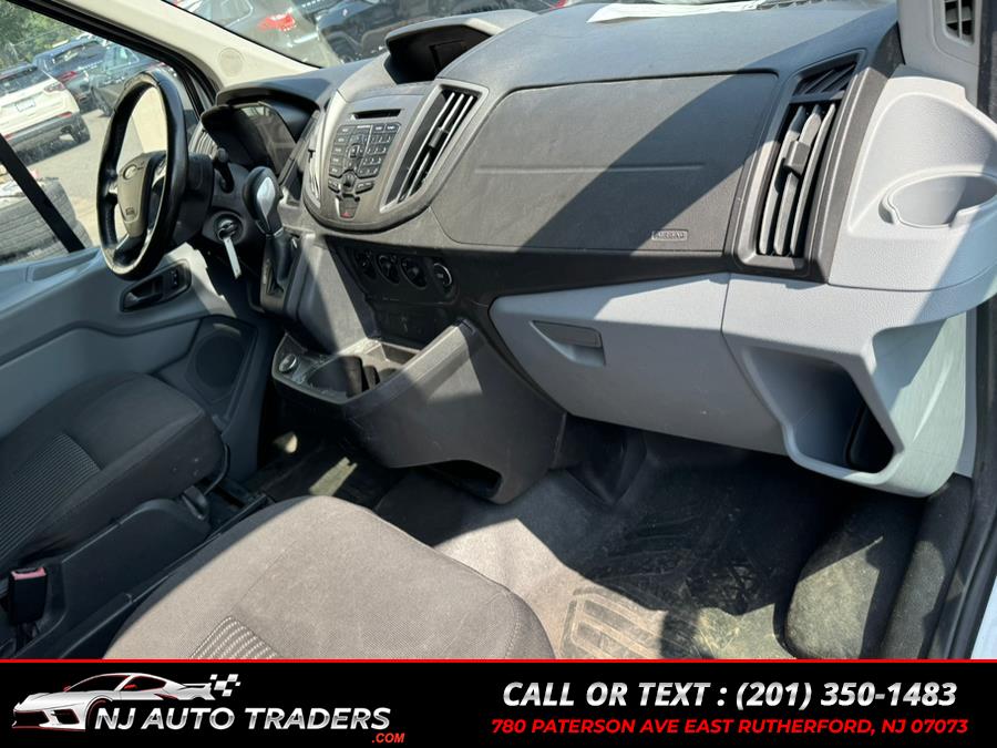 2017 Ford Transit Van photo 4