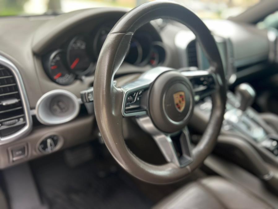 2017 Porsche Cayenne Platinum Edition AWD, available for sale in Hialeah, Florida | The Palm Motors LLC. Hialeah, Florida 2017 Porsche Cayenne Platinum Edition AWD, available for sale in Hialeah, Florida | The Palm Motors LLC. Hialeah, Florida