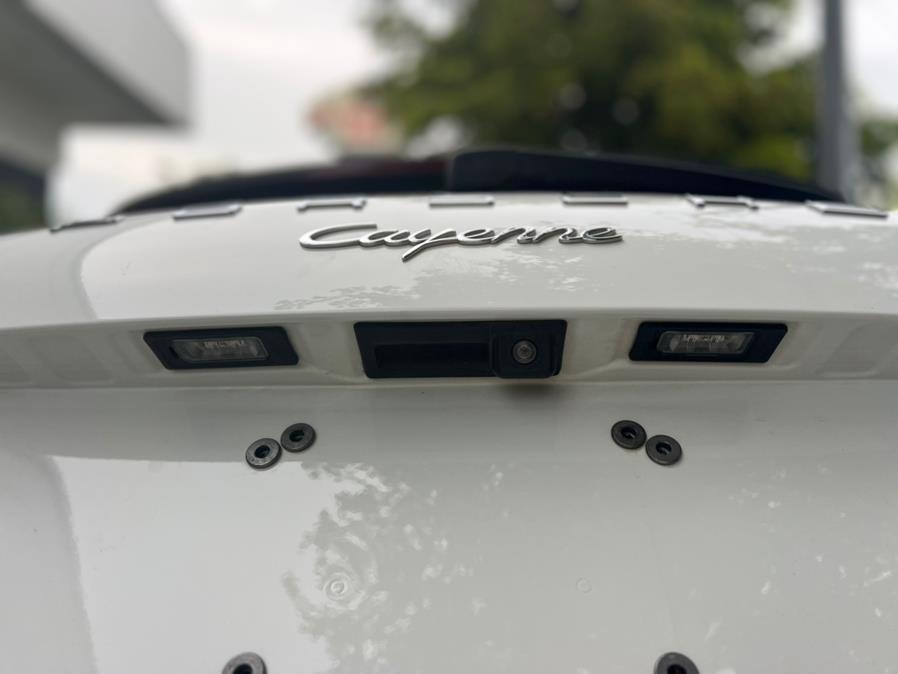 2017 Porsche Cayenne Platinum Edition AWD, available for sale in Hialeah, Florida | The Palm Motors LLC. Hialeah, Florida 2017 Porsche Cayenne Platinum Edition AWD, available for sale in Hialeah, Florida | The Palm Motors LLC. Hialeah, Florida