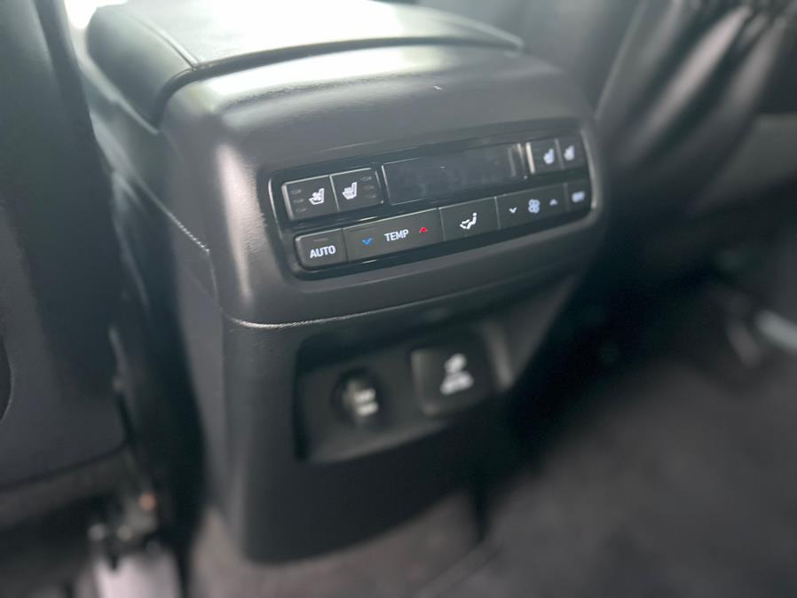 2022 Hyundai Palisade Calligraphy AWD, available for sale in Hialeah, Florida | The Palm Motors LLC. Hialeah, Florida 2022 Hyundai Palisade Calligraphy AWD, available for sale in Hialeah, Florida | The Palm Motors LLC. Hialeah, Florida