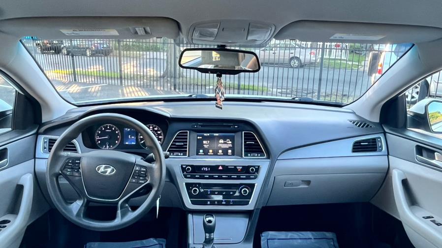 2016 Hyundai Sonata 4dr Sdn 2.4L PZEV, available for sale in Springfield, Massachusetts | Jordan Auto Sales Inc. Springfield, Massachusetts 2016 Hyundai Sonata 4dr Sdn 2.4L PZEV, available for sale in Springfield, Massachusetts | Jordan Auto Sales Inc. Springfield, Massachusetts