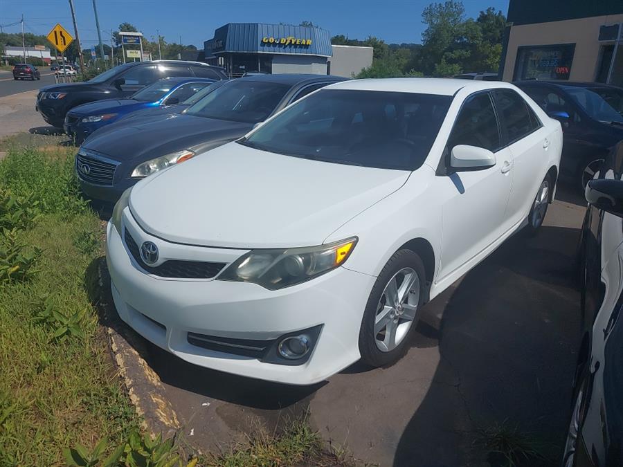 2013 Toyota Camry 4dr Sdn I4 Auto SE, available for sale in West Hartford, Connecticut | Chadrad Motors llc. West Hartford, Connecticut 2013 Toyota Camry 4dr Sdn I4 Auto SE, available for sale in West Hartford, Connecticut | Chadrad Motors llc. West Hartford, Connecticut