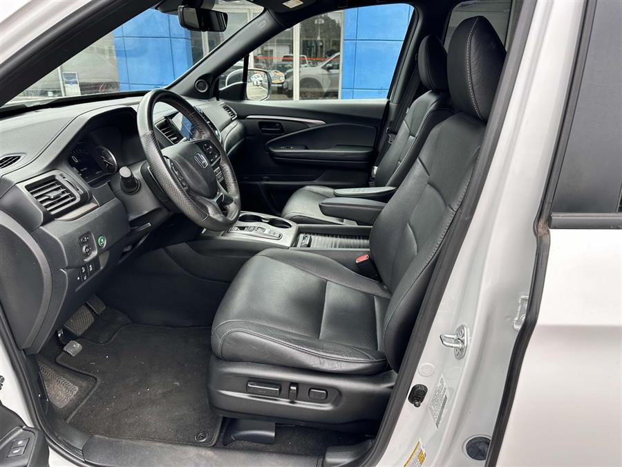 2022 Honda Passport EX-L, available for sale in Patchogue, New York | Baron Supercenter. Patchogue, New York 2022 Honda Passport EX-L, available for sale in Patchogue, New York | Baron Supercenter. Patchogue, New York