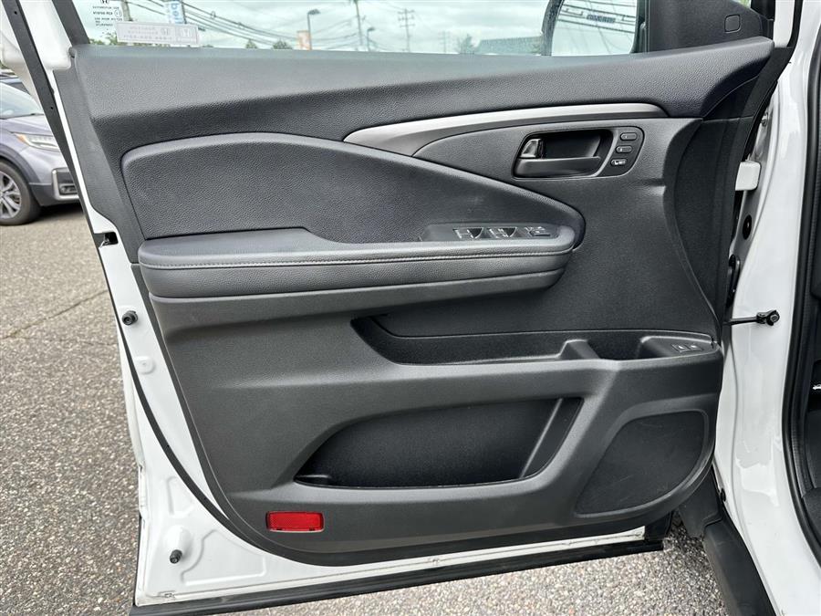 2022 Honda Passport EX-L, available for sale in Patchogue, New York | Baron Supercenter. Patchogue, New York 2022 Honda Passport EX-L, available for sale in Patchogue, New York | Baron Supercenter. Patchogue, New York