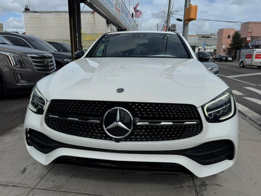 2022 Mercedes Benz GLC 300 4MATIC Coupe photo 2