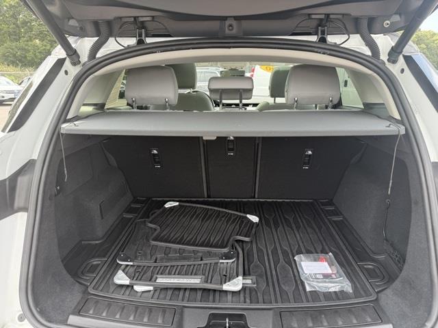 2020 Land Rover Range Rover Evoque SE, available for sale in Stratford, Connecticut | Wiz Leasing Inc. Stratford, Connecticut 2020 Land Rover Range Rover Evoque SE, available for sale in Stratford, Connecticut | Wiz Leasing Inc. Stratford, Connecticut