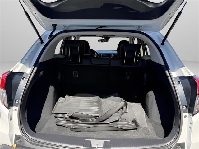 2019 Honda Hr-v EX-L, available for sale in Stratford, Connecticut | Wiz Leasing Inc. Stratford, Connecticut 2019 Honda Hr-v EX-L, available for sale in Stratford, Connecticut | Wiz Leasing Inc. Stratford, Connecticut