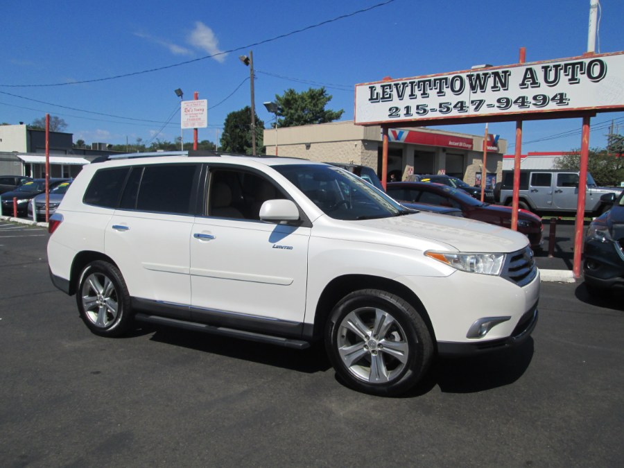 2011 Toyota Highlander 4WD 4dr V6 Limited (Natl), available for sale in Levittown, Pennsylvania | Levittown Auto. Levittown, Pennsylvania 2011 Toyota Highlander 4WD 4dr V6 Limited (Natl), available for sale in Levittown, Pennsylvania | Levittown Auto. Levittown, Pennsylvania