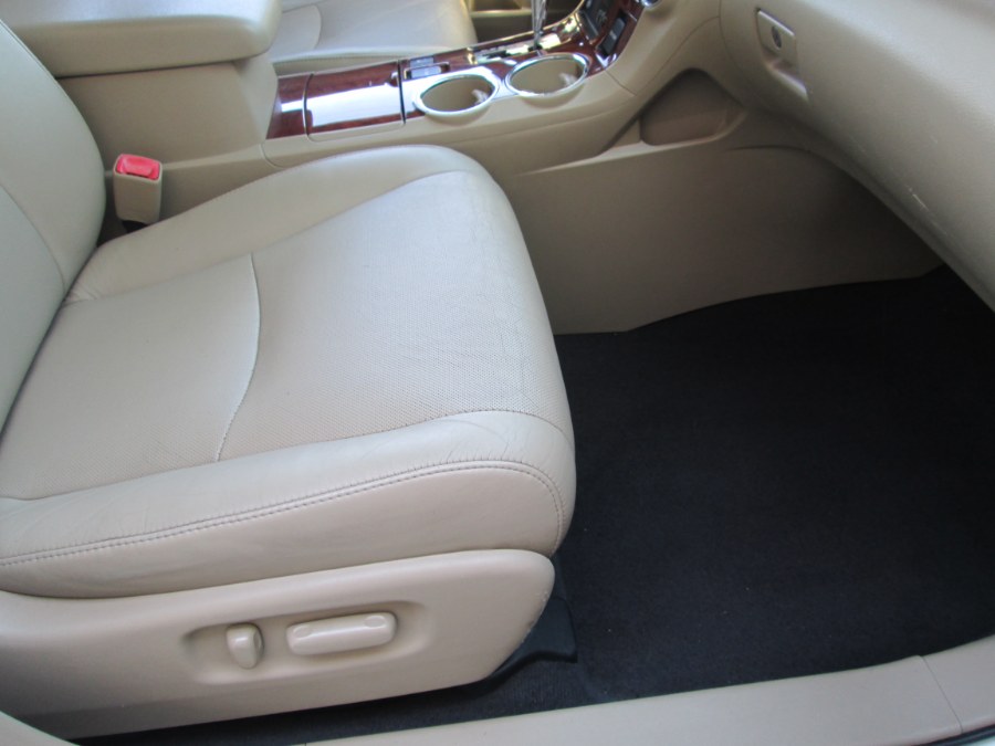 2011 Toyota Highlander 4WD 4dr V6 Limited (Natl), available for sale in Levittown, Pennsylvania | Levittown Auto. Levittown, Pennsylvania 2011 Toyota Highlander 4WD 4dr V6 Limited (Natl), available for sale in Levittown, Pennsylvania | Levittown Auto. Levittown, Pennsylvania