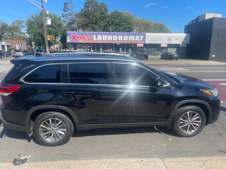 2019 Toyota Highlander XLE V6 AWD (Natl), available for sale in BROOKLYN, New York | Deals on Wheels International Auto. BROOKLYN, New York 2019 Toyota Highlander XLE V6 AWD (Natl), available for sale in BROOKLYN, New York | Deals on Wheels International Auto. BROOKLYN, New York