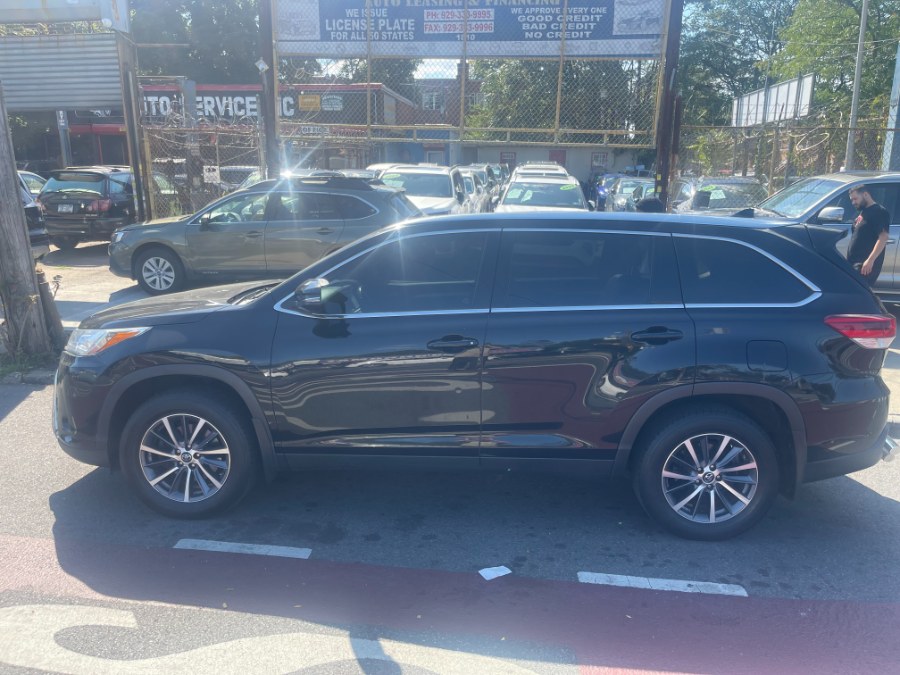 2019 Toyota Highlander XLE V6 AWD (Natl), available for sale in BROOKLYN, New York | Deals on Wheels International Auto. BROOKLYN, New York 2019 Toyota Highlander XLE V6 AWD (Natl), available for sale in BROOKLYN, New York | Deals on Wheels International Auto. BROOKLYN, New York