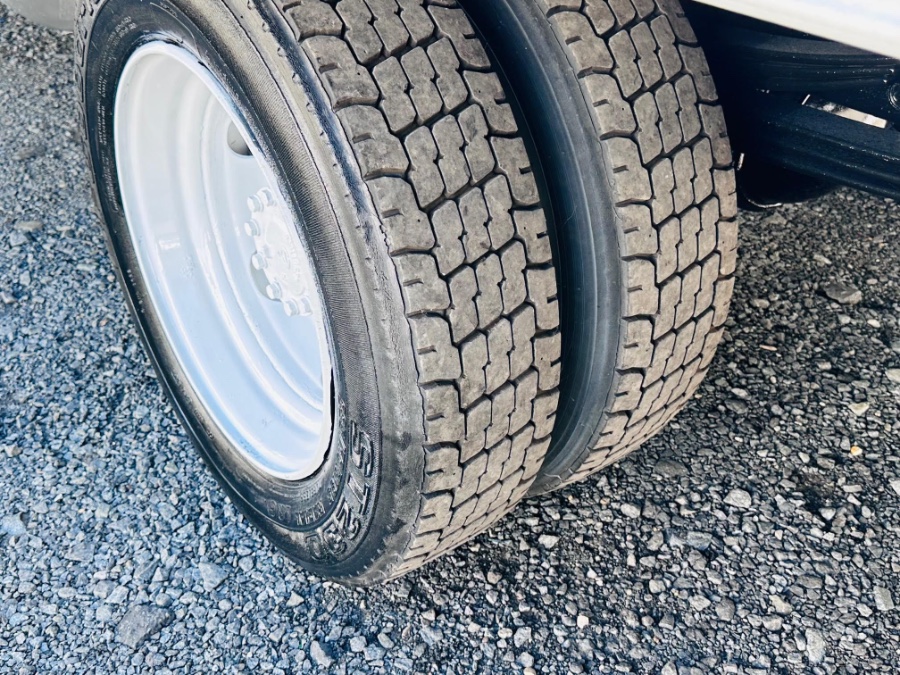 2018 Hino 195 18FT DRY BOX + LIFT GATE + 17950LB GVW + NO CDL, available for sale in South Amboy, New Jersey | NJ Truck Spot. South Amboy, New Jersey 2018 Hino 195 18FT DRY BOX + LIFT GATE + 17950LB GVW + NO CDL, available for sale in South Amboy, New Jersey | NJ Truck Spot. South Amboy, New Jersey