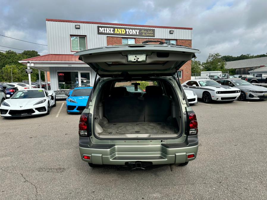 2004 Chevrolet TrailBlazer 4dr 4WD LT, available for sale in South Windsor, Connecticut | Mike And Tony Auto Sales, Inc. South Windsor, Connecticut 2004 Chevrolet TrailBlazer 4dr 4WD LT, available for sale in South Windsor, Connecticut | Mike And Tony Auto Sales, Inc. South Windsor, Connecticut