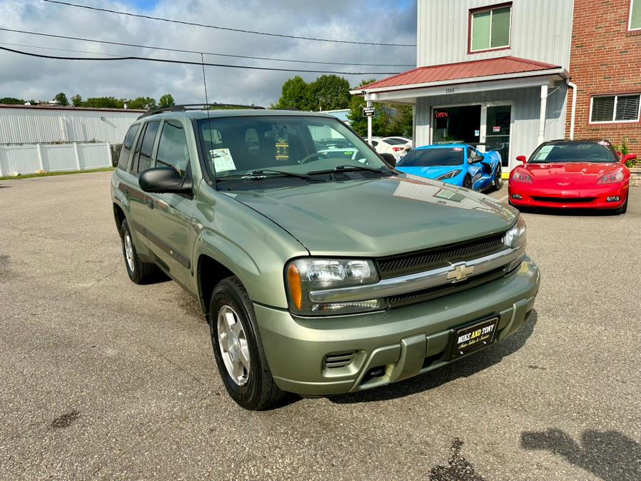 2004 Chevrolet TrailBlazer 4dr 4WD LT, available for sale in South Windsor, Connecticut | Mike And Tony Auto Sales, Inc. South Windsor, Connecticut 2004 Chevrolet TrailBlazer 4dr 4WD LT, available for sale in South Windsor, Connecticut | Mike And Tony Auto Sales, Inc. South Windsor, Connecticut