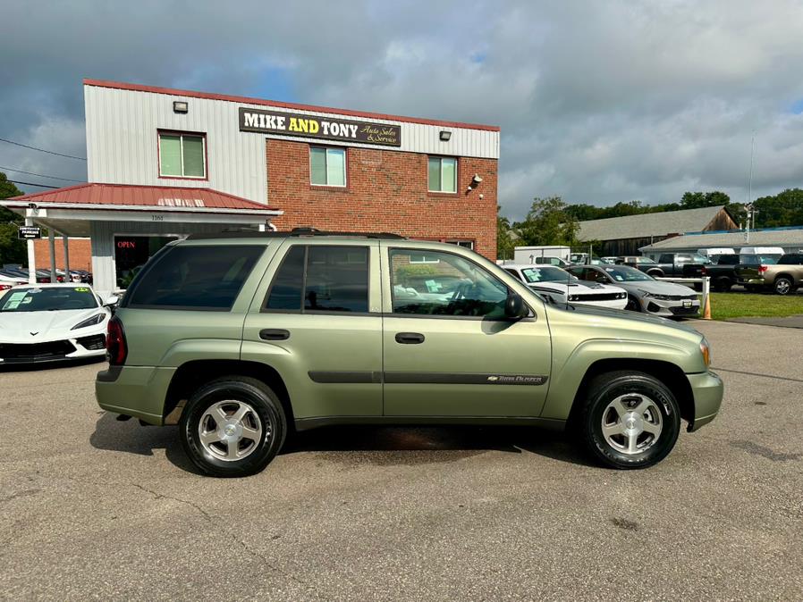 2004 Chevrolet TrailBlazer 4dr 4WD LT, available for sale in South Windsor, Connecticut | Mike And Tony Auto Sales, Inc. South Windsor, Connecticut 2004 Chevrolet TrailBlazer 4dr 4WD LT, available for sale in South Windsor, Connecticut | Mike And Tony Auto Sales, Inc. South Windsor, Connecticut