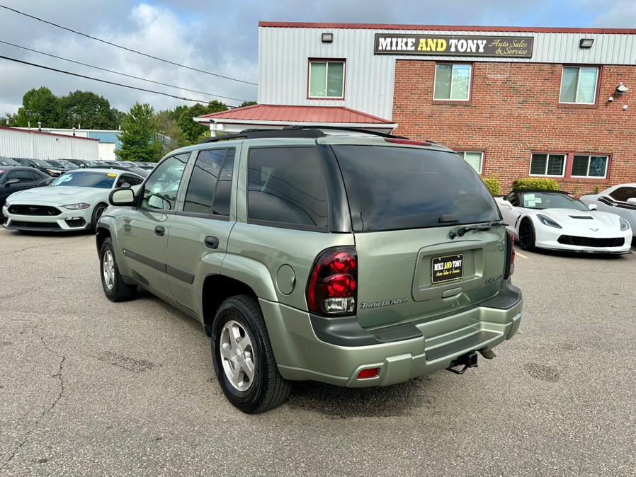 2004 Chevrolet TrailBlazer 4dr 4WD LT, available for sale in South Windsor, Connecticut | Mike And Tony Auto Sales, Inc. South Windsor, Connecticut 2004 Chevrolet TrailBlazer 4dr 4WD LT, available for sale in South Windsor, Connecticut | Mike And Tony Auto Sales, Inc. South Windsor, Connecticut