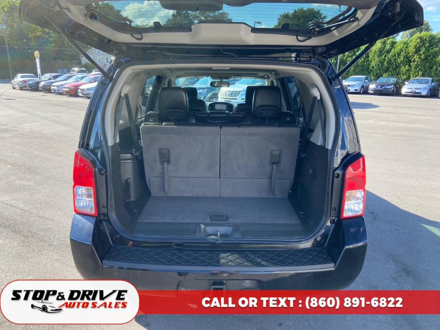 2012 Nissan Pathfinder 4WD 4dr V6 LE, available for sale in East Windsor, Connecticut | Stop & Drive Auto Sales. East Windsor, Connecticut 2012 Nissan Pathfinder 4WD 4dr V6 LE, available for sale in East Windsor, Connecticut | Stop & Drive Auto Sales. East Windsor, Connecticut
