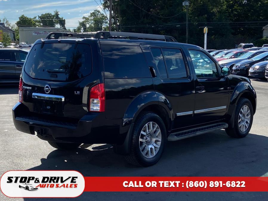 2012 Nissan Pathfinder 4WD 4dr V6 LE, available for sale in East Windsor, Connecticut | Stop & Drive Auto Sales. East Windsor, Connecticut 2012 Nissan Pathfinder 4WD 4dr V6 LE, available for sale in East Windsor, Connecticut | Stop & Drive Auto Sales. East Windsor, Connecticut