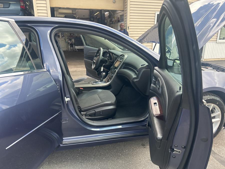 2013 Chevrolet Malibu 4dr Sdn LT w/1LT, available for sale in South Windsor , Connecticut | Ful-line Auto LLC. South Windsor , Connecticut 2013 Chevrolet Malibu 4dr Sdn LT w/1LT, available for sale in South Windsor , Connecticut | Ful-line Auto LLC. South Windsor , Connecticut