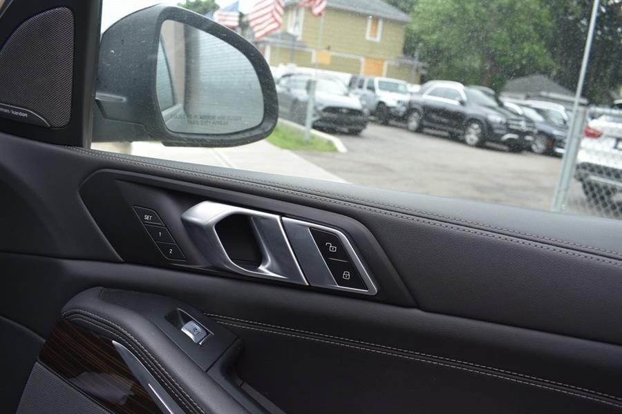 2024 BMW X7 xDrive40i, available for sale in Valley Stream, New York | Certified Performance Motors. Valley Stream, New York 2024 BMW X7 xDrive40i, available for sale in Valley Stream, New York | Certified Performance Motors. Valley Stream, New York