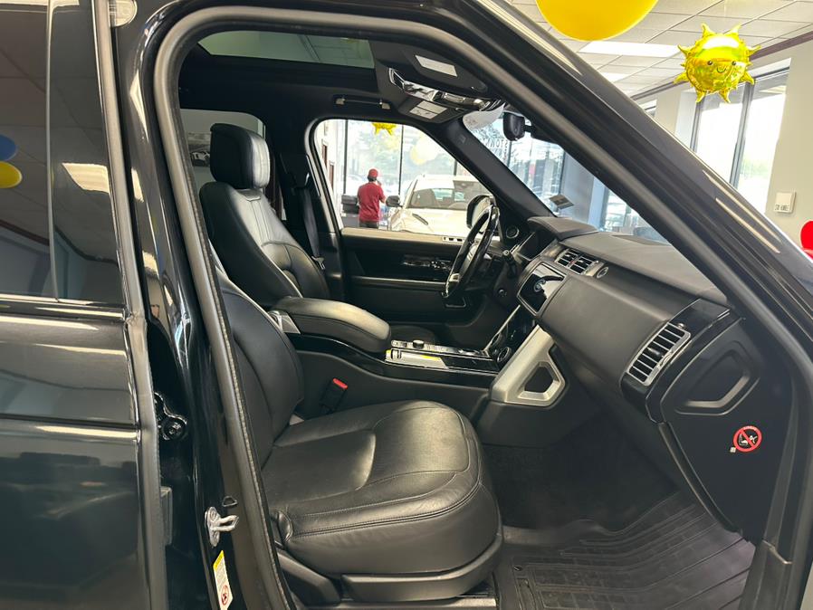2018 Land Rover Range Rover V6 Supercharged HSE SWB, available for sale in Inwood, New York | 5 Towns Drive. Inwood, New York 2018 Land Rover Range Rover V6 Supercharged HSE SWB, available for sale in Inwood, New York | 5 Towns Drive. Inwood, New York