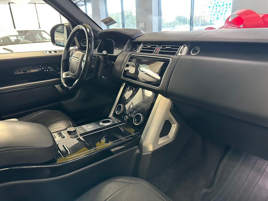 2018 Land Rover Range Rover V6 Supercharged HSE SWB, available for sale in Inwood, New York | 5 Towns Drive. Inwood, New York 2018 Land Rover Range Rover V6 Supercharged HSE SWB, available for sale in Inwood, New York | 5 Towns Drive. Inwood, New York