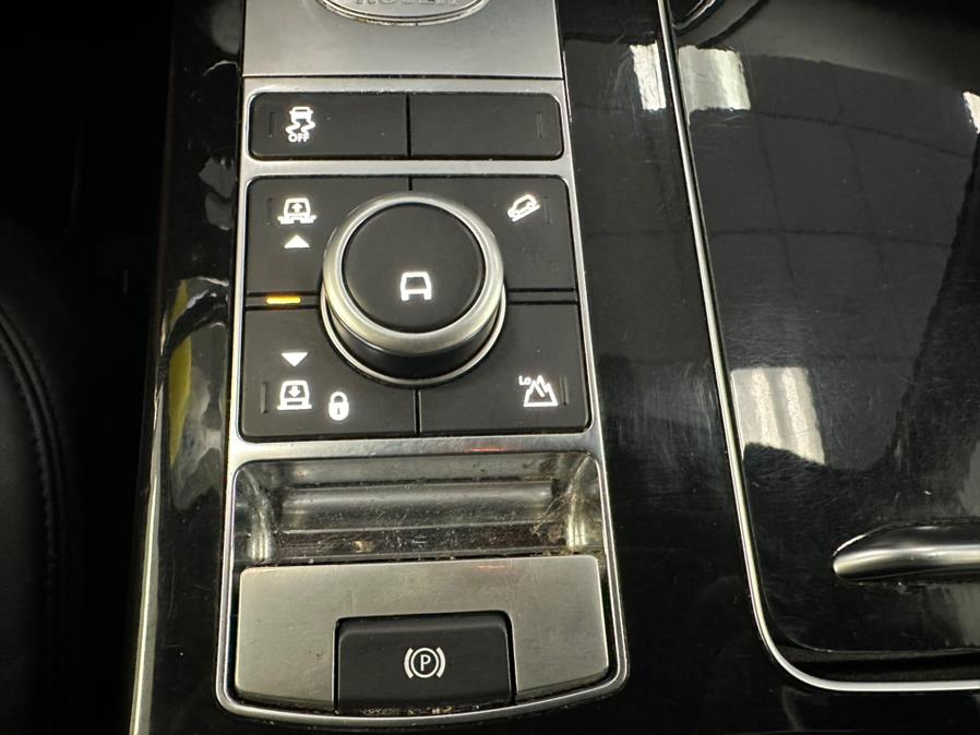 2018 Land Rover Range Rover V6 Supercharged HSE SWB, available for sale in Inwood, New York | 5 Towns Drive. Inwood, New York 2018 Land Rover Range Rover V6 Supercharged HSE SWB, available for sale in Inwood, New York | 5 Towns Drive. Inwood, New York