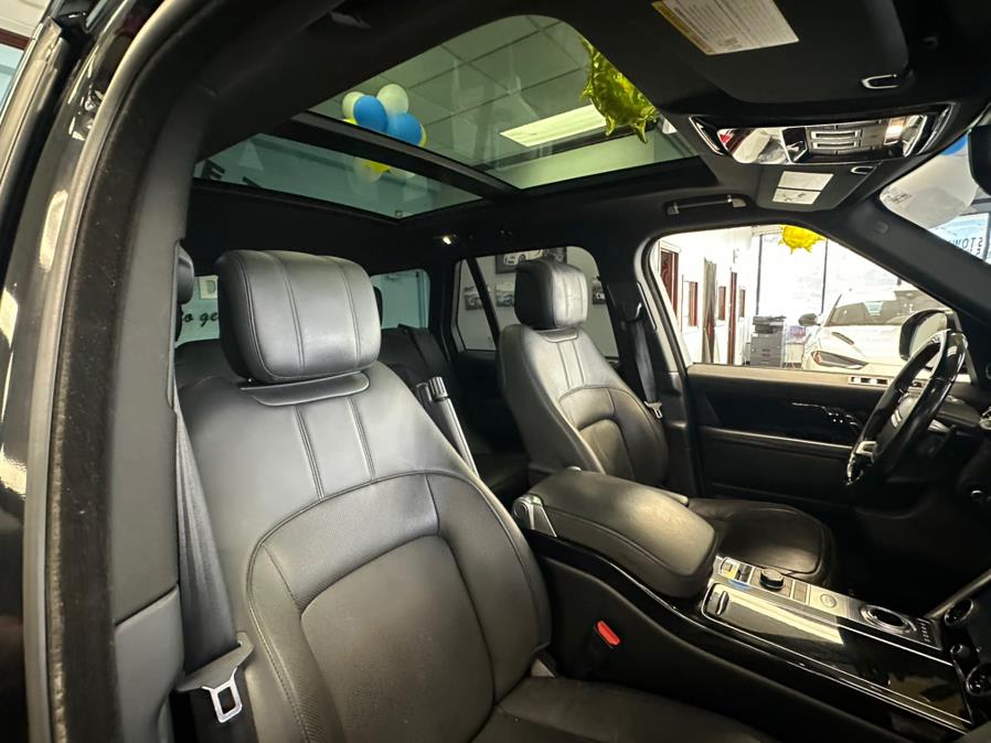 2018 Land Rover Range Rover V6 Supercharged HSE SWB, available for sale in Inwood, New York | 5 Towns Drive. Inwood, New York 2018 Land Rover Range Rover V6 Supercharged HSE SWB, available for sale in Inwood, New York | 5 Towns Drive. Inwood, New York