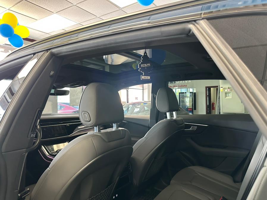 2019 Audi Q8 Premium Plus 55 TFSI quattro, available for sale in Inwood, New York | 5 Towns Drive. Inwood, New York 2019 Audi Q8 Premium Plus 55 TFSI quattro, available for sale in Inwood, New York | 5 Towns Drive. Inwood, New York
