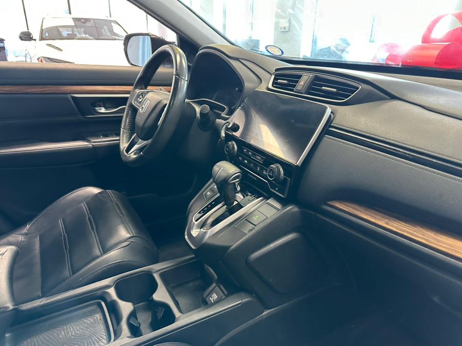 2019 Honda CR-V EX-L 2WD, available for sale in Inwood, New York | 5 Towns Drive. Inwood, New York 2019 Honda CR-V EX-L 2WD, available for sale in Inwood, New York | 5 Towns Drive. Inwood, New York