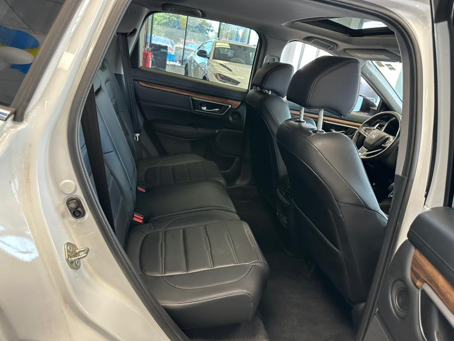 2019 Honda CR-V EX-L 2WD, available for sale in Inwood, New York | 5 Towns Drive. Inwood, New York 2019 Honda CR-V EX-L 2WD, available for sale in Inwood, New York | 5 Towns Drive. Inwood, New York