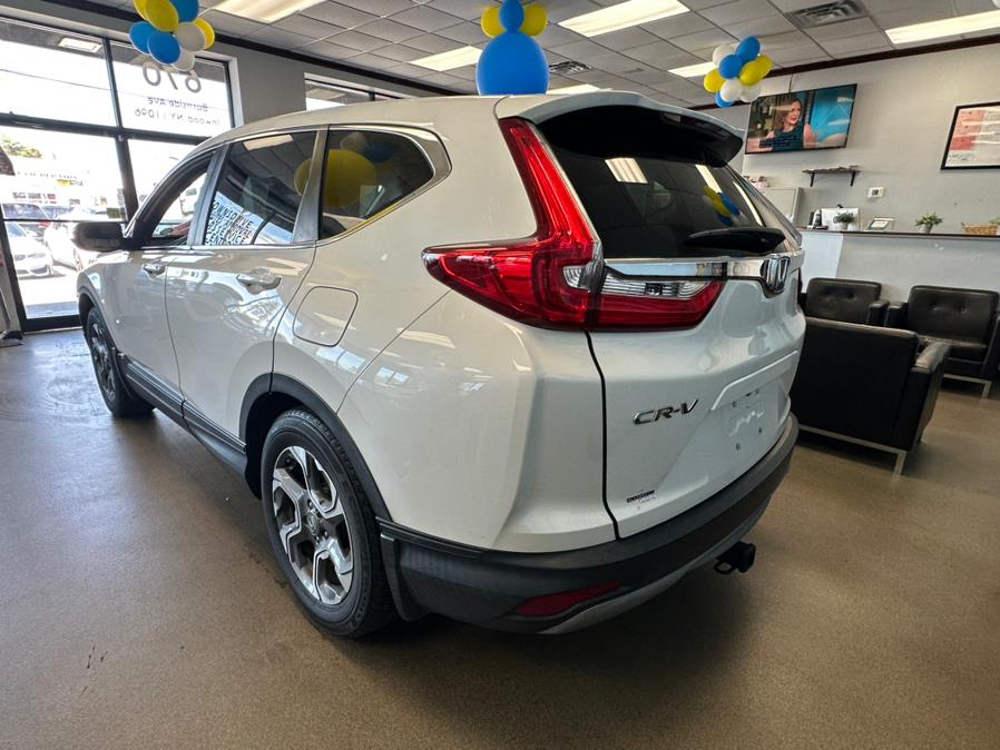 2019 Honda CR-V EX-L 2WD, available for sale in Inwood, New York | 5 Towns Drive. Inwood, New York 2019 Honda CR-V EX-L 2WD, available for sale in Inwood, New York | 5 Towns Drive. Inwood, New York