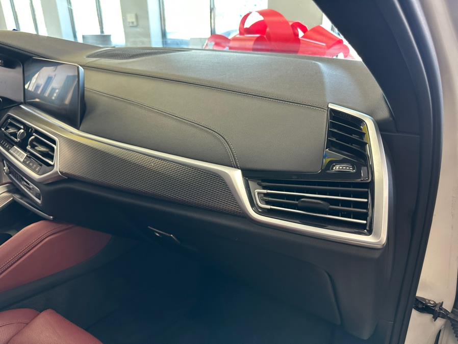2022 BMW X6 M/Package!! xDrive40i Sports Activity Coupe, available for sale in Inwood, New York | 5 Towns Drive. Inwood, New York 2022 BMW X6 M/Package!! xDrive40i Sports Activity Coupe, available for sale in Inwood, New York | 5 Towns Drive. Inwood, New York