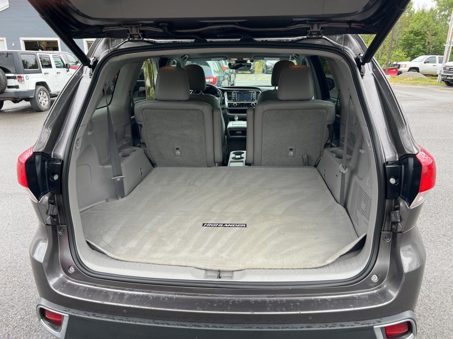 2017 Toyota Highlander Limited Platinum V6 AWD (Natl), available for sale in Bangor , Maine | Pray's Auto Sales . Bangor , Maine 2017 Toyota Highlander Limited Platinum V6 AWD (Natl), available for sale in Bangor , Maine | Pray's Auto Sales . Bangor , Maine
