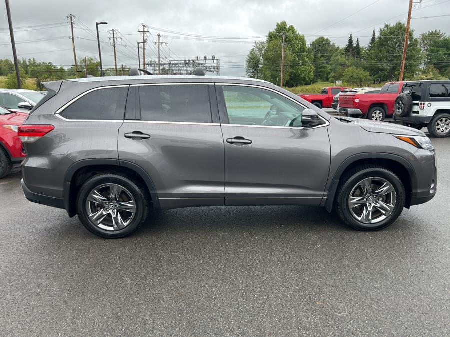 2017 Toyota Highlander Limited Platinum V6 AWD (Natl), available for sale in Bangor , Maine | Pray's Auto Sales . Bangor , Maine 2017 Toyota Highlander Limited Platinum V6 AWD (Natl), available for sale in Bangor , Maine | Pray's Auto Sales . Bangor , Maine