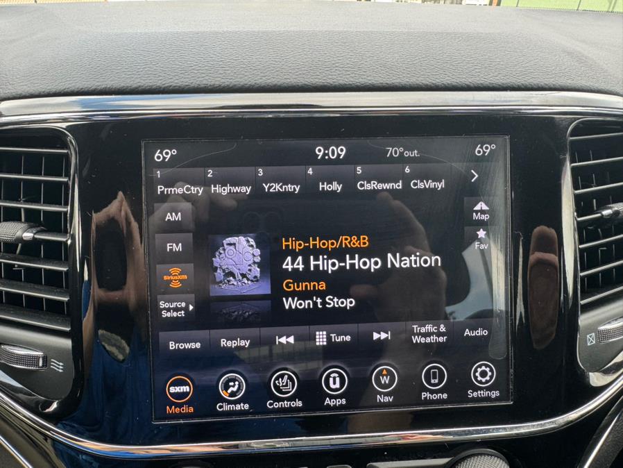 2020 Jeep Grand Cherokee Limited 4x4, available for sale in New Britain, Connecticut | Supreme Automotive. New Britain, Connecticut 2020 Jeep Grand Cherokee Limited 4x4, available for sale in New Britain, Connecticut | Supreme Automotive. New Britain, Connecticut
