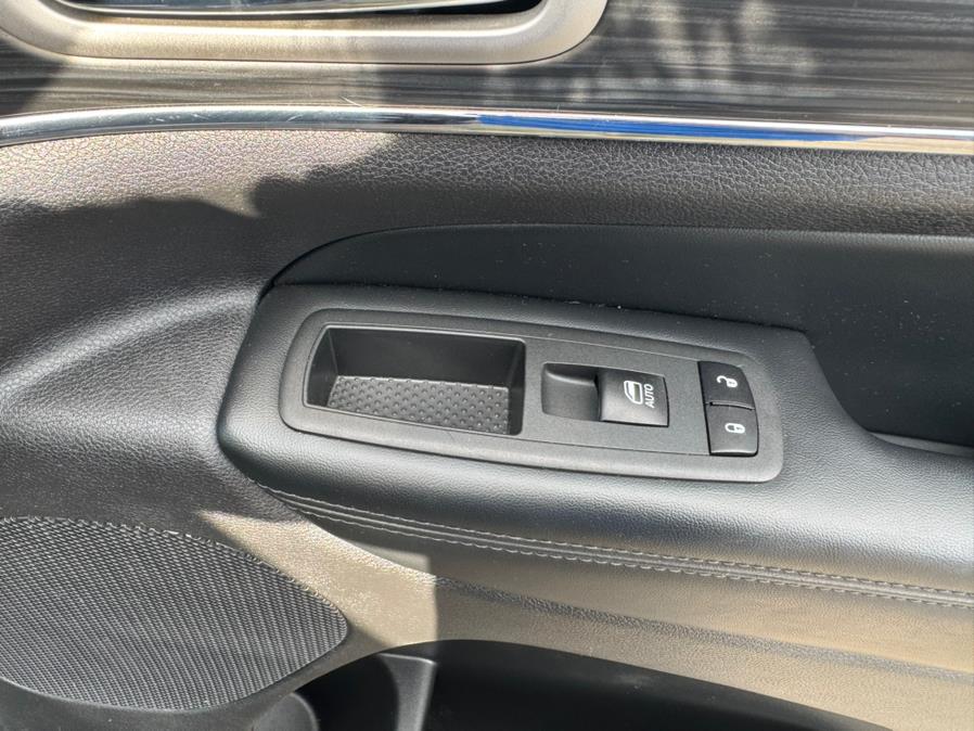 2020 Jeep Grand Cherokee Limited 4x4, available for sale in New Britain, Connecticut | Supreme Automotive. New Britain, Connecticut 2020 Jeep Grand Cherokee Limited 4x4, available for sale in New Britain, Connecticut | Supreme Automotive. New Britain, Connecticut