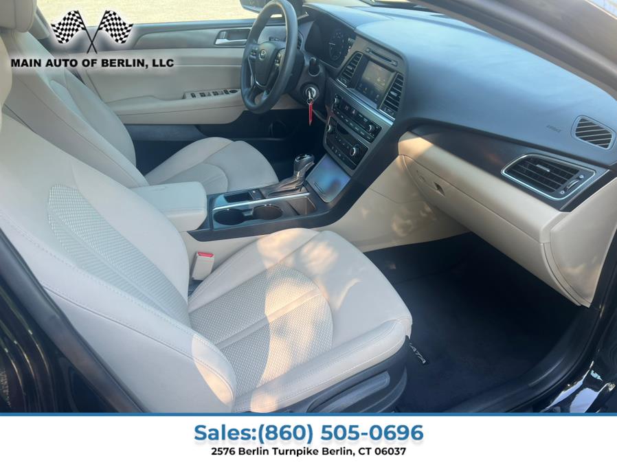 2016 Hyundai Sonata 4dr Sdn 2.4L Limited PZEV, available for sale in Berlin, Connecticut | Main Auto of Berlin. Berlin, Connecticut 2016 Hyundai Sonata 4dr Sdn 2.4L Limited PZEV, available for sale in Berlin, Connecticut | Main Auto of Berlin. Berlin, Connecticut