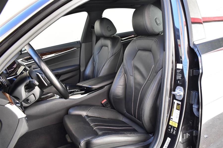 2019 BMW 5 Series 530i xDrive AWD 4dr Sedan, available for sale in Great Neck, New York | Camy Cars. Great Neck, New York 2019 BMW 5 Series 530i xDrive AWD 4dr Sedan, available for sale in Great Neck, New York | Camy Cars. Great Neck, New York