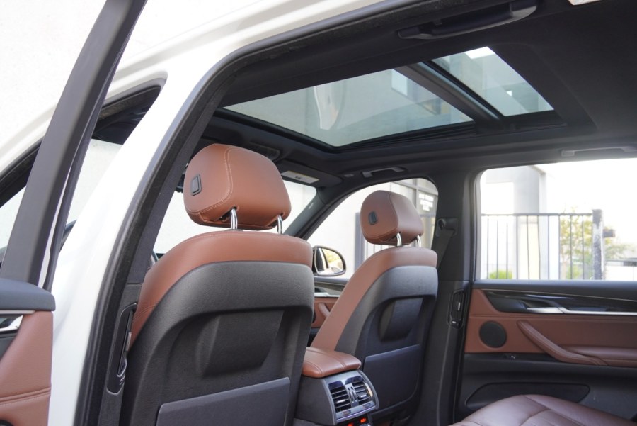 2017 BMW X5 (APPLE CAR PLAY) (PANORAMIC ROOF) AMARO BROWN sDrive35i Sports Activity Vehicle, available for sale in Riverside, California | Big Timin Motors LLC. Riverside, California 2017 BMW X5 (APPLE CAR PLAY) (PANORAMIC ROOF) AMARO BROWN sDrive35i Sports Activity Vehicle, available for sale in Riverside, California | Big Timin Motors LLC. Riverside, California