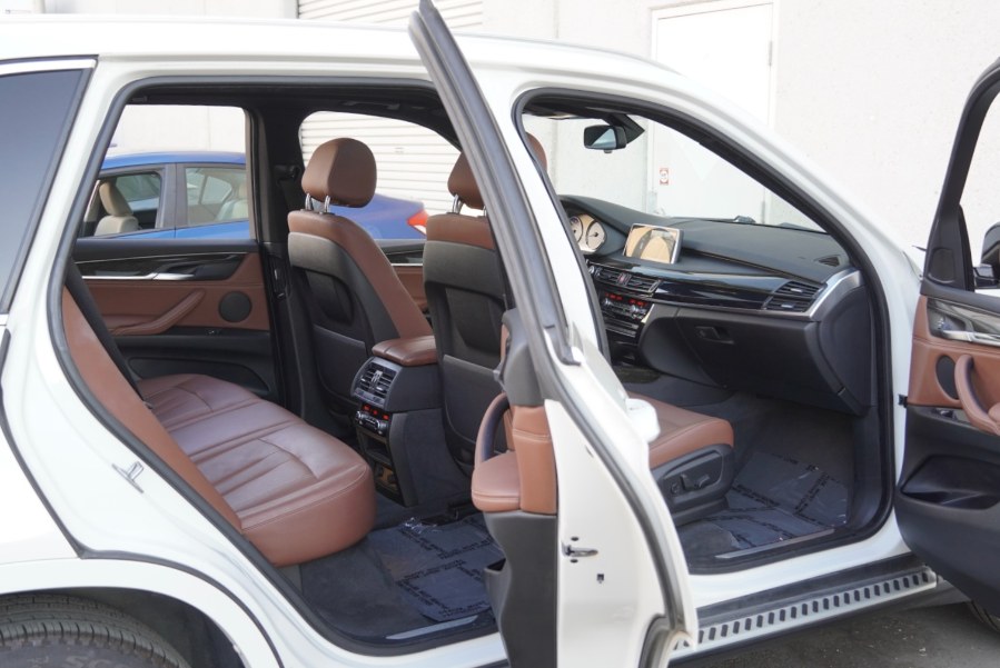 2017 BMW X5 (APPLE CAR PLAY) (PANORAMIC ROOF) AMARO BROWN sDrive35i Sports Activity Vehicle, available for sale in Riverside, California | Big Timin Motors LLC. Riverside, California 2017 BMW X5 (APPLE CAR PLAY) (PANORAMIC ROOF) AMARO BROWN sDrive35i Sports Activity Vehicle, available for sale in Riverside, California | Big Timin Motors LLC. Riverside, California