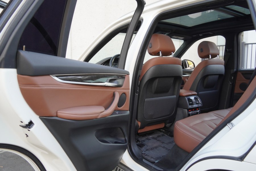 2017 BMW X5 (APPLE CAR PLAY) (PANORAMIC ROOF) AMARO BROWN sDrive35i Sports Activity Vehicle, available for sale in Riverside, California | Big Timin Motors LLC. Riverside, California 2017 BMW X5 (APPLE CAR PLAY) (PANORAMIC ROOF) AMARO BROWN sDrive35i Sports Activity Vehicle, available for sale in Riverside, California | Big Timin Motors LLC. Riverside, California