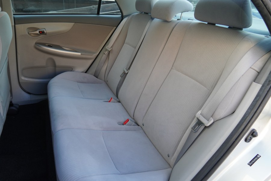 2010 Toyota Corolla LE 4dr Sdn Auto (APPLE CAR PLAY) (BLUETOOTH), available for sale in Riverside, California | Big Timin Motors LLC. Riverside, California 2010 Toyota Corolla LE 4dr Sdn Auto (APPLE CAR PLAY) (BLUETOOTH), available for sale in Riverside, California | Big Timin Motors LLC. Riverside, California