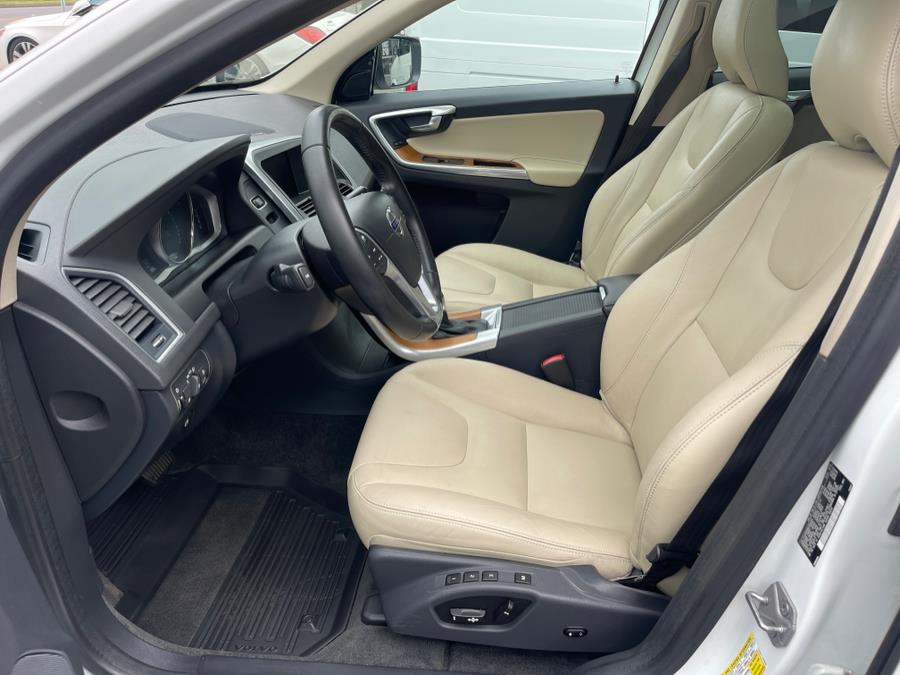 2016 Volvo XC60 AWD 4dr T5 Platinum, available for sale in Bloomfield, Connecticut | AXA Car Sales and Repair LLC. Bloomfield, Connecticut 2016 Volvo XC60 AWD 4dr T5 Platinum, available for sale in Bloomfield, Connecticut | AXA Car Sales and Repair LLC. Bloomfield, Connecticut